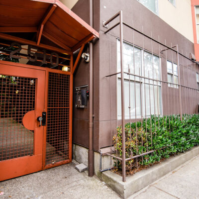 Ellis Court Apartments