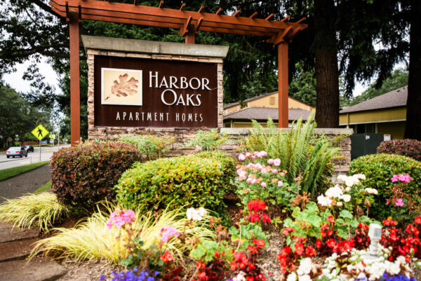 Harbor Oaks